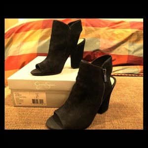 Jessica Simpson  -MintiSize 7.5.  Black nubuck
